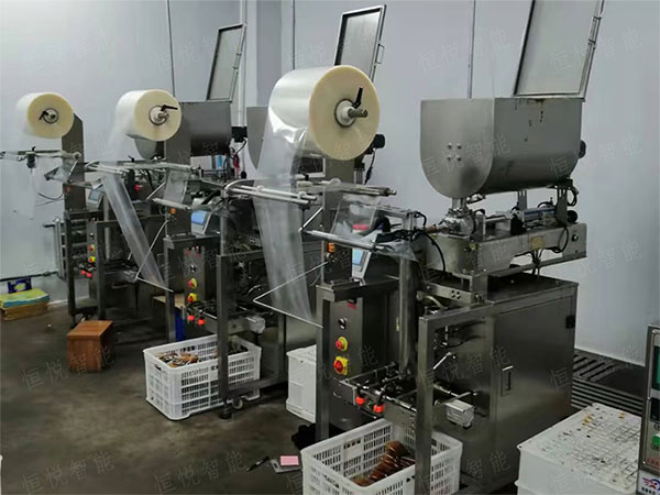 智能化全自動(dòng)醬料包裝機(jī)，食品生產(chǎn)之所需